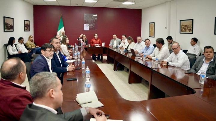 Impulsa Carmen Lilia Canturosas aeropuerto de carga en Nuevo Laredo