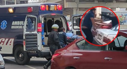 Asesinan a taxista a puñaladas; lo atacaron por la espalda | VIDEO