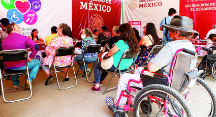Entregan tarjetas para la Pensión de personas con discapacidad en Nuevo Laredo