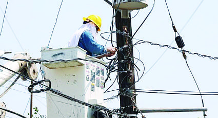 Tome precauciones, prevén sigan los apagones en Nuevo Laredo