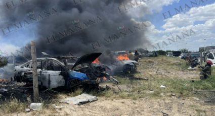 Incendio arrasa con 15 vehículos en yonke de Nuevo Laredo; descuido provocó todo