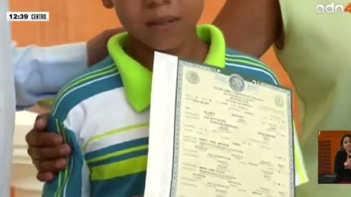 Niño sin acta de nacimiento va solito al Registro Civil; la necesitaba porque desea ir a la escuela