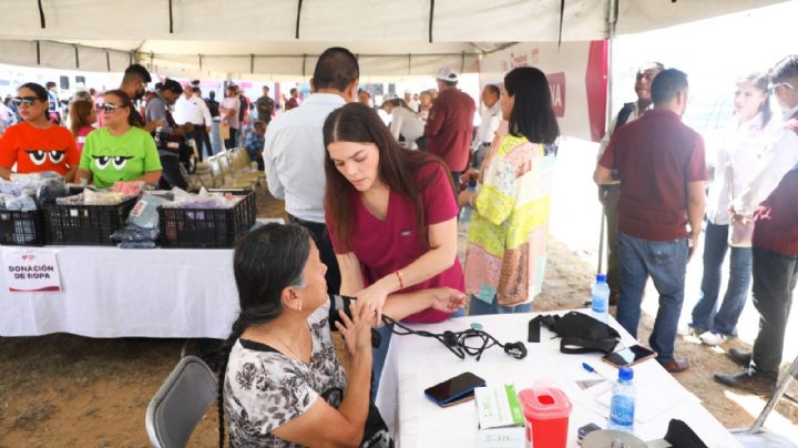Apoyo llega a Colinas del Sur; atienden personalmente inquietudes de los vecinos