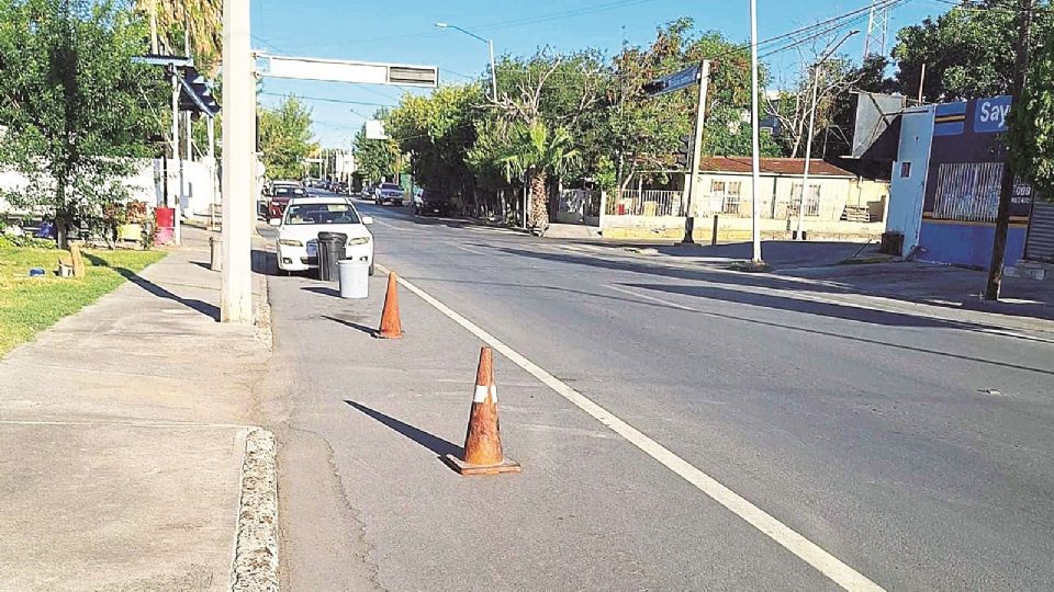 Los agentes retiran todos los objetos.