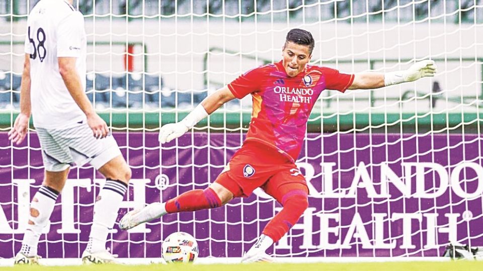 Carlos Mercado.