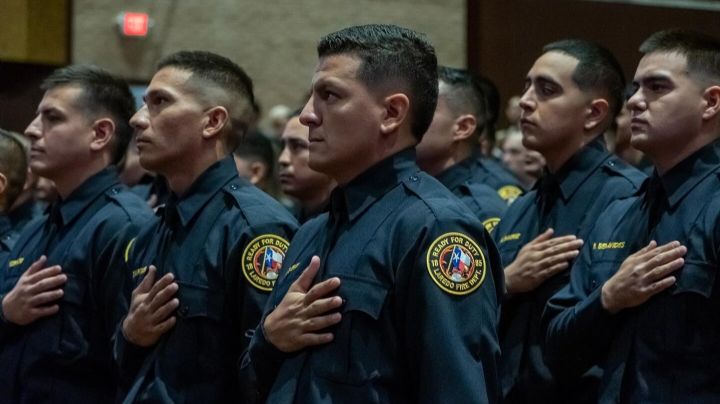 Se gradúan 38 cadetes en la Academia Regional de Bomberos de Laredo