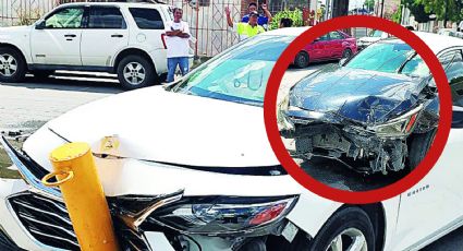 Jacqueline se 'vuela' el alto y provoca brutal encontronazo en la colonia Juárez; autos destrozados