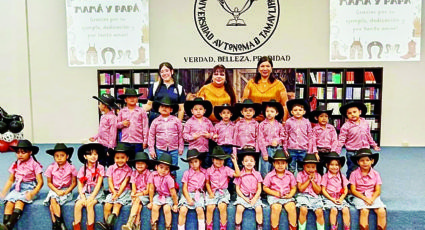 Con amor para mamá y papá; celebran niños de kínder a los pilares del hogar