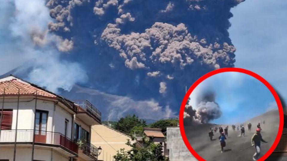 El Instituto Nacional de Geofísica y Vulcanología (INGV) ha informado del derrumbe de parte del cráter sureste, que ha derivado emisión de flujo piroclástico y lava