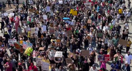 En Los Ángeles siguen las protestas masivas intensas contra las redadas migratorias de Trump