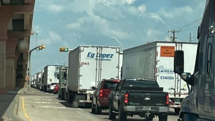 Así combatirán el pesado tráfico en Camino a las Minas, una arteria de las más conflictivas en Texas