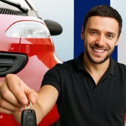 Texas: cambian las reglas para comprar auto, ya no saldrás con placas de papel, esto sabemos