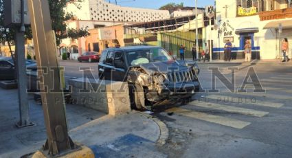 Manejaba ebrio y quiso ganarle al semáforo: choca en Nuevo Laredo y causa cinco heridos