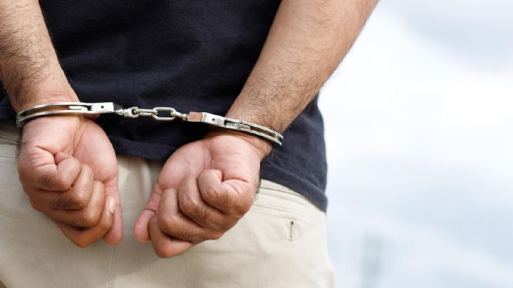 Detienen a veterano alguacil del Condado de Webb; estaba intoxicado en el drive-thru de McDonald's