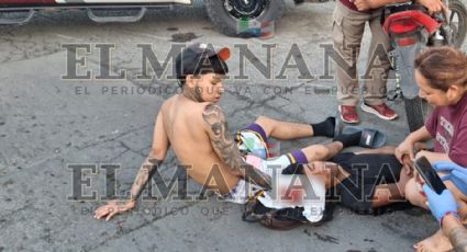 Por 'Rápidos y Furiosos', dos amigos derrapan en su moto en la Infonavit; uno se golpeó la cabeza
