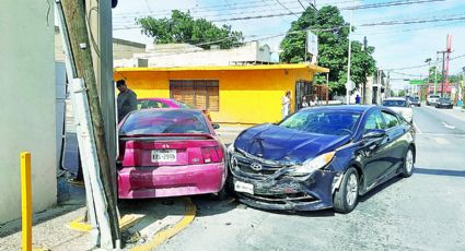 Alejandro y Lázaro chocan brutalmente en Nuevo Laredo; autos quedaron destrozados
