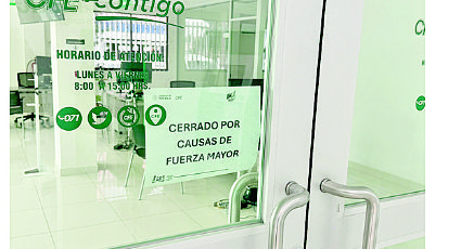 CFE: afecta conflicto laboral a los usuarios; cierran centros de atención también en Nuevo Laredo
