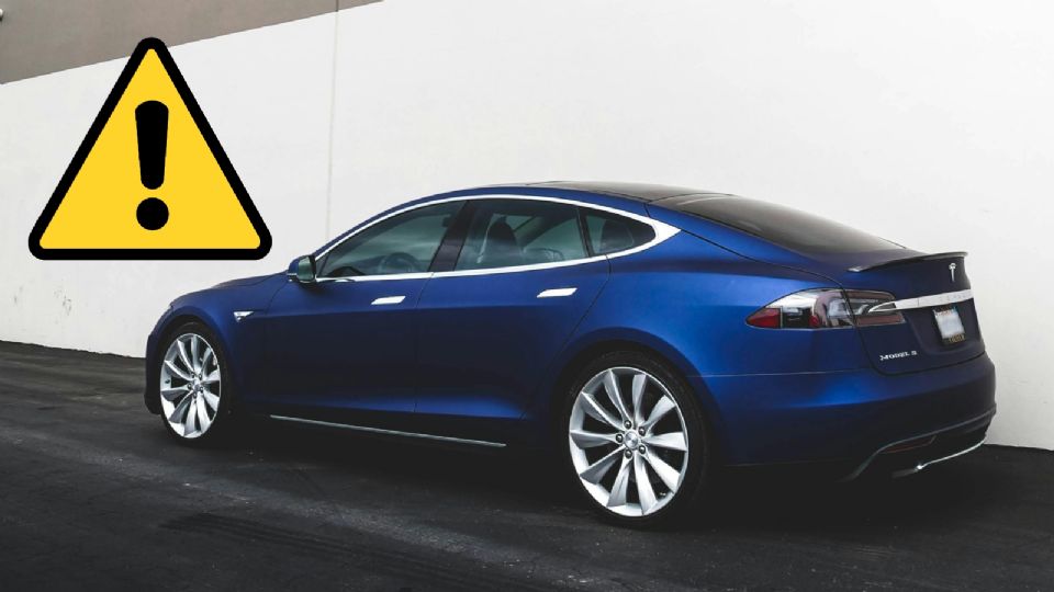 Laredo: buscan a pistolero que huyó en un Tesla