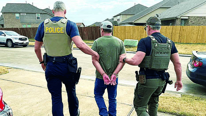 ‘Roban’ ICE y HSI policías a Laredo; ofrecen mejores salarios, bonos y prestaciones