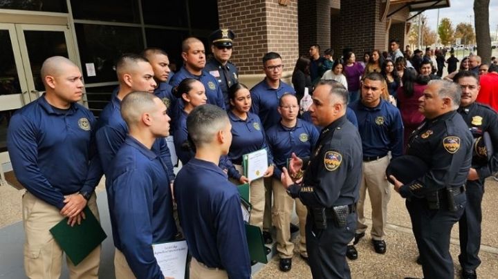 Laredo: alcalde busca crear estrategia para mejorar los salarios a policías
