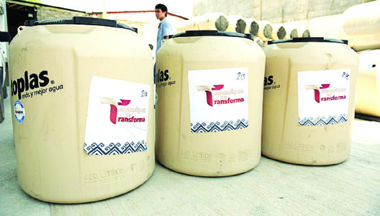 Repartirán tinacos para cuidar el agua