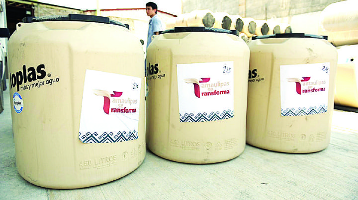 Repartirán tinacos para cuidar el agua
