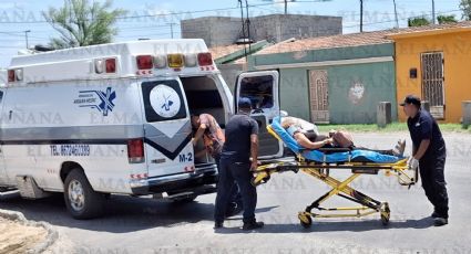 Choque manda al hospital a mujer tras ser embestida por joven en Nuevo Laredo 