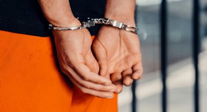 Detienen a sujeto que intentó desarmar a un oficial en Laredo; no es su primer altercado