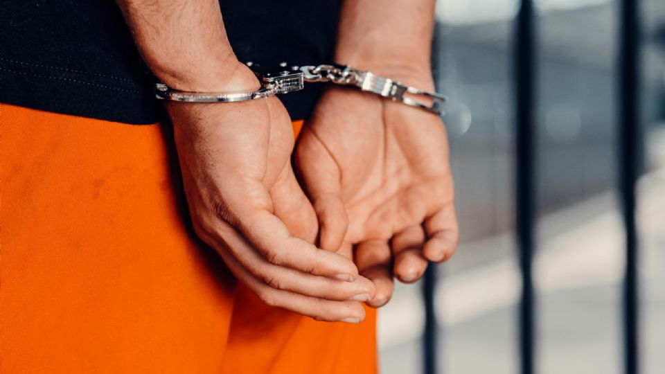 Cae sujeto que intentó desarmar a un oficial en Laredo
