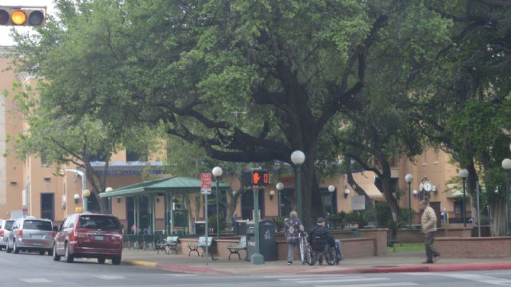 Indigente navajeado en Laredo; agresor fue arrestado por la policía