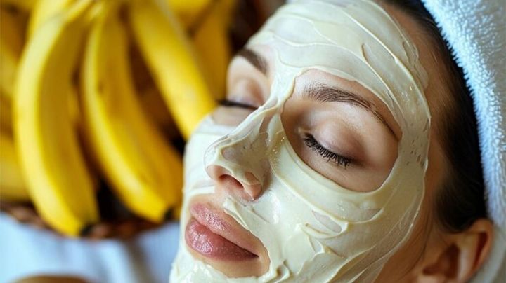 ¿Cáscara de plátano en tu rostro?; esto es lo que hace realmente por tu piel, según Harvard