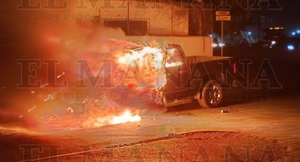 Se incendia camioneta en Carretera Nacional; falla mecánica casi provoca tragedia
