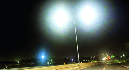 Tiene la Carretera Nacional mayor iluminación; modernizan la vialidad