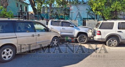 Choque múltiple entre Santos Degollado y Lincoln; cinco vehículos terminaron con daños