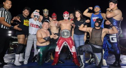 Imjuvemanía III: aficionados de Nuevo Laredo disfrutan función gratuita de lucha libre