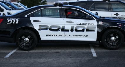 Policía de Laredo busca a dos hombres acusados de asesinato; podrían estar en México