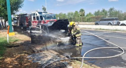 Familia se salva de morir quemada; auto se les incendia cuando circulaban en el Colosio