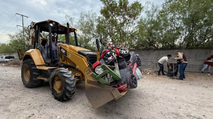 Realizan brigada de limpieza en tiradero clandestino en Colonia Matamoros