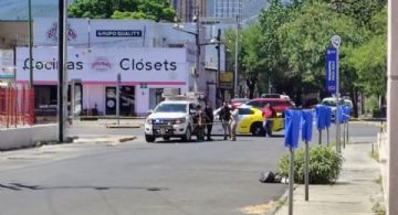 Abandonan bolsas con restos humanos en calles del centro de Monterrey