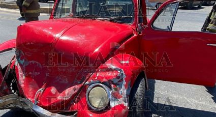 ‘Vochito’ se estrella contra camioneta de transporte; niña de 5 años resultó herida