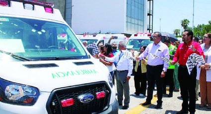Recibe IMSS nuevas ambulancias en Nuevo Laredo