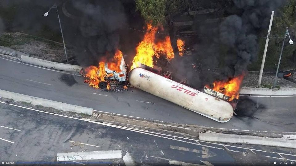 Más de 50 personas resultaron heridas y fueron trasladadas a hospitales