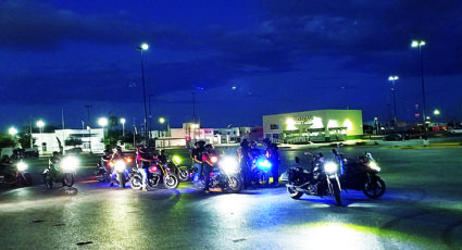 Concientizan motociclistas de Nuevo Laredo al uso del caso para salvar vidas