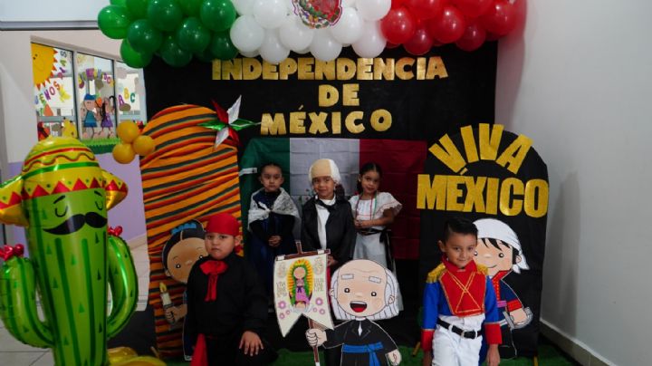 Alumnos de los Centros Educativos DIF conmemoran la Independencia con amor a México