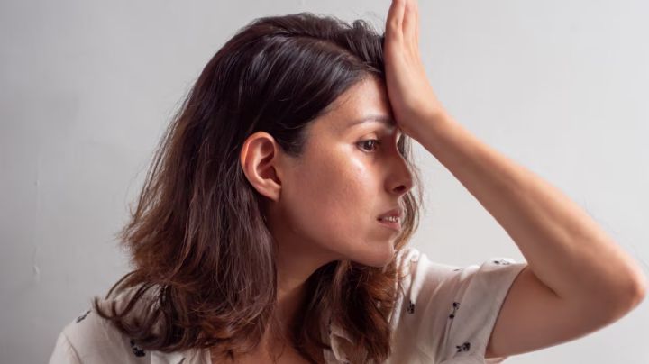 ¿Olvidas nombres frecuentemente?, neurocientífico explica cuándo es normal y cuándo es alerta médica