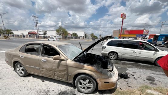 Se les incendia auto a estudiante y a su madre en Los Fresnos; no alcanzan a llegar a la prepa