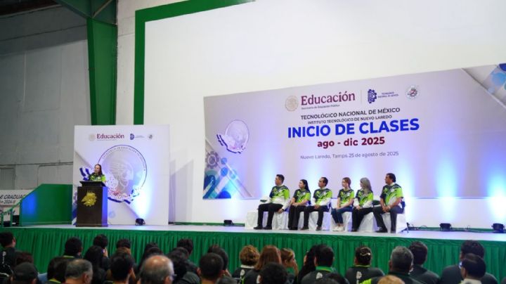 Participa Carmen Lilia Canturosas en arranque del ciclo escolar del Tec de Nuevo Laredo