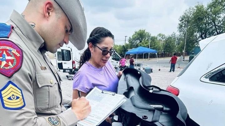 Capacitan a padres de familia para instalar asientos infantiles en vehículo y salvar vidas en Laredo