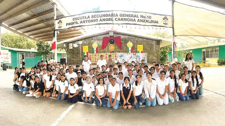 Celebran la Paz en la Secundaria 10 de Nuevo Laredo