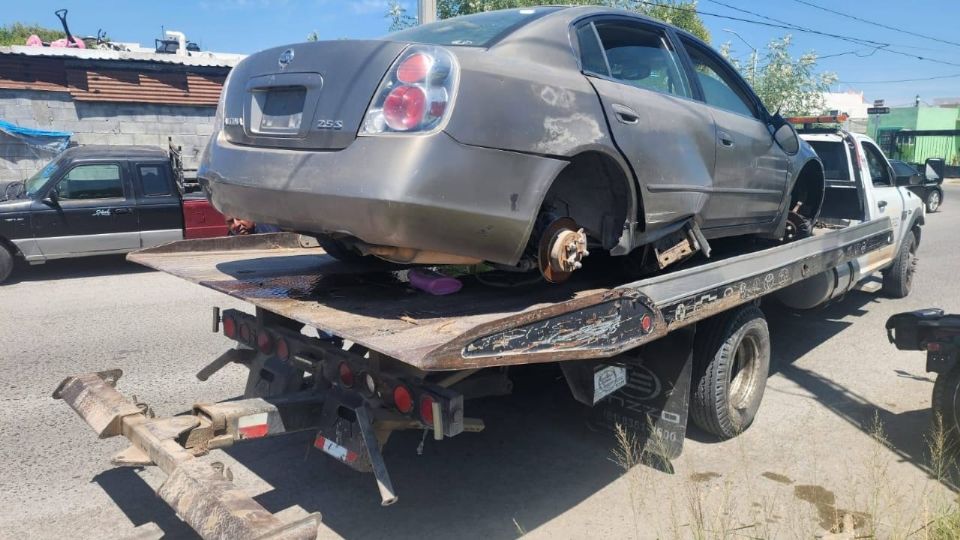 Autos abandonados serán retirados.